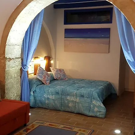 Paranza Apartment *